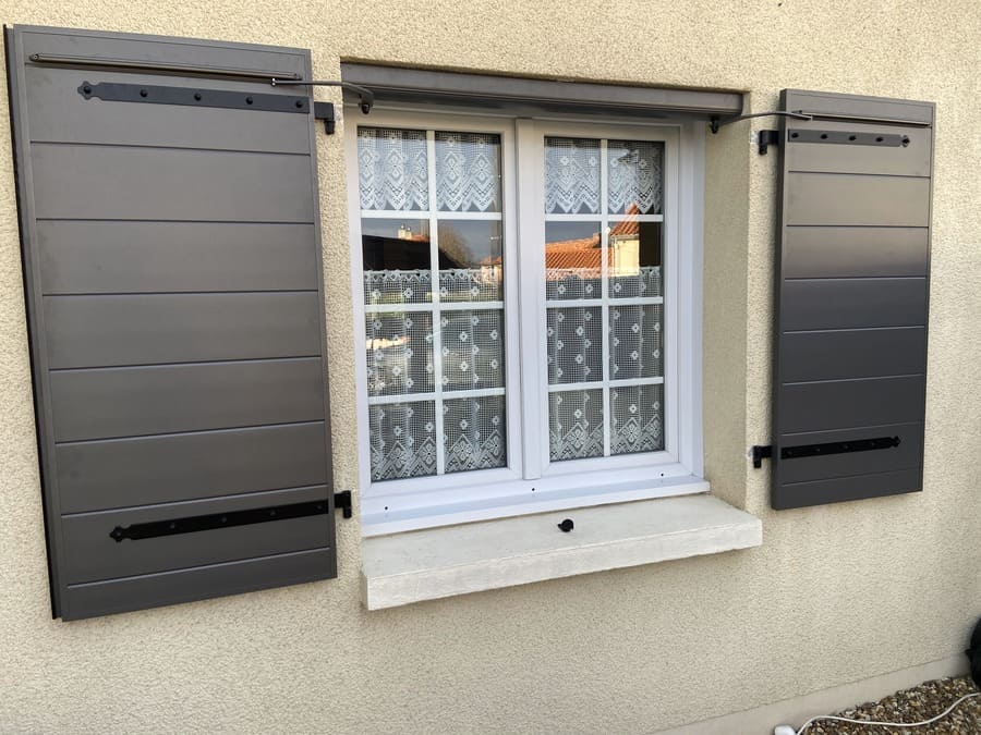 11f-Volet battant aluminium isolé avec motorisation Saint Hilaire de Riez