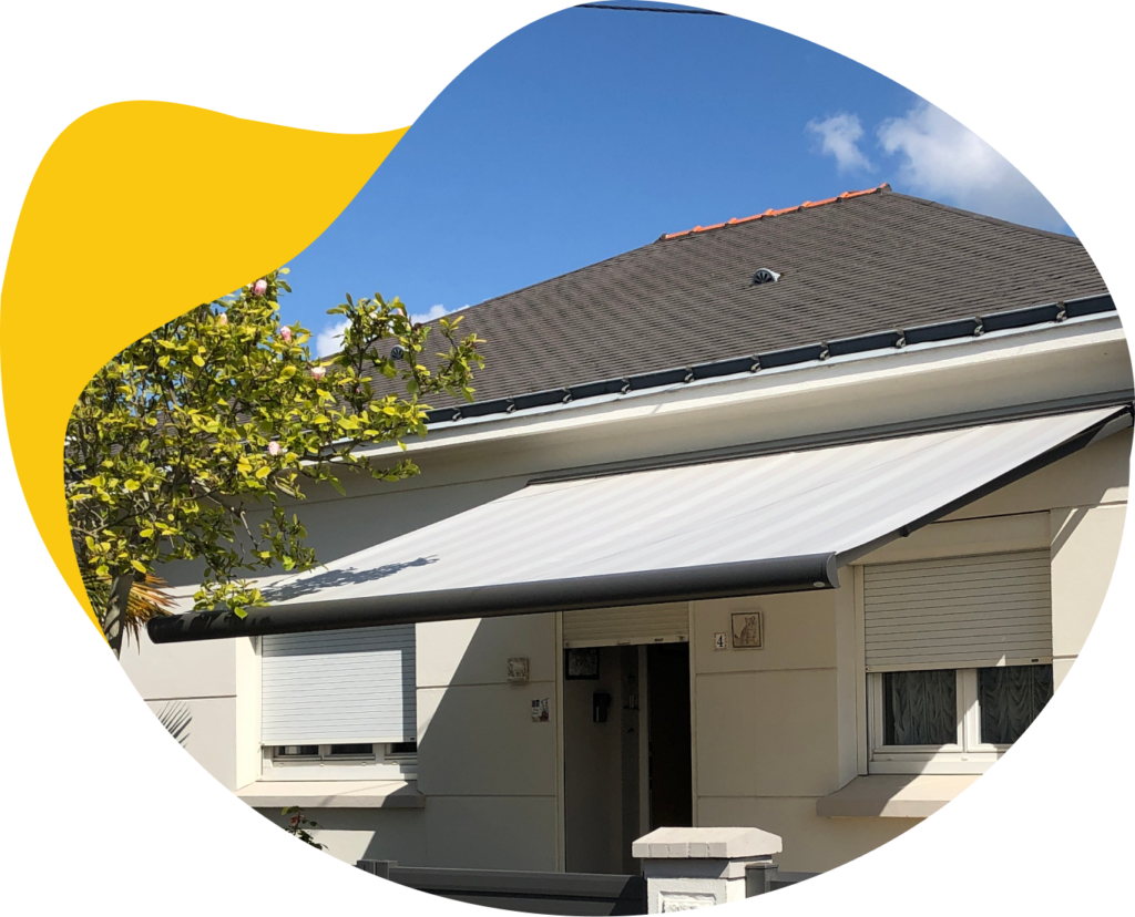 Maison avec pergola rétractable