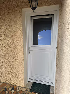 porte d’entrée avec ouvrant dans ouvrant