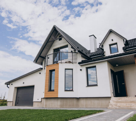 Rénovation menuiseries extérieures : globale ou ciblée, que choisir ?